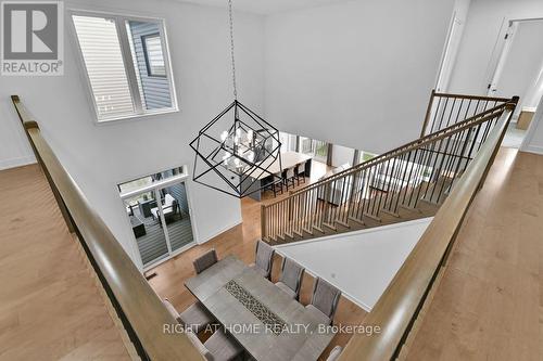 32 Edenbridge Court, Ottawa, ON - Indoor Photo Showing Other Room