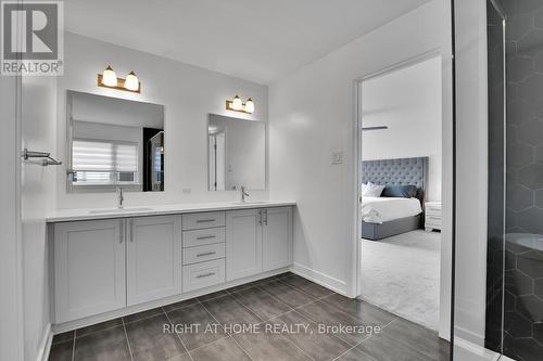 32 Edenbridge Court, Ottawa, ON - Indoor Photo Showing Bathroom
