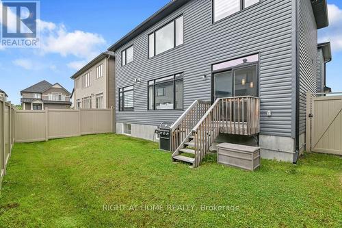 32 Edenbridge Court, Ottawa, ON - Outdoor