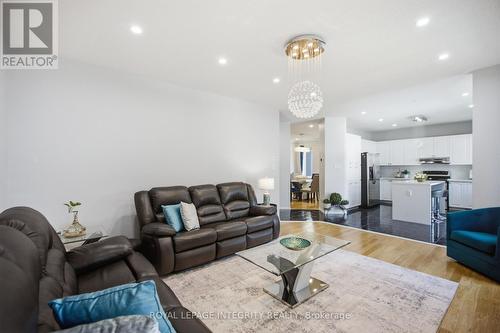 1165 Klondike Road, Ottawa, ON - Indoor Photo Showing Living Room