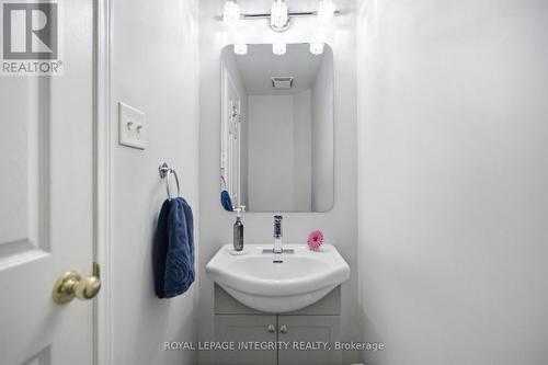 1165 Klondike Road, Ottawa, ON - Indoor Photo Showing Bathroom