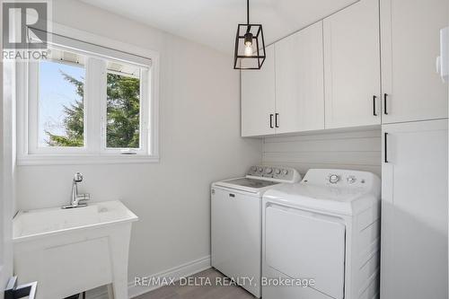 120 Caledonia Road, The Nation, ON - Indoor Photo Showing Laundry Room