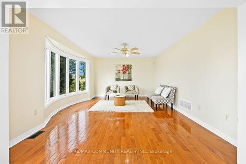58 Clamerten Road, Whitchurch-Stouffville, ON - Indoor