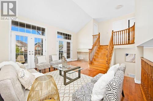 58 Clamerten Road, Whitchurch-Stouffville, ON - Indoor Photo Showing Living Room