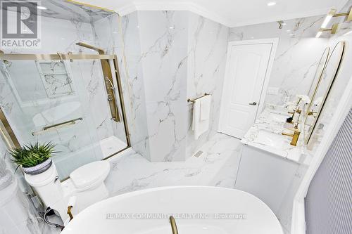 58 Clamerten Road, Whitchurch-Stouffville, ON - Indoor Photo Showing Bathroom