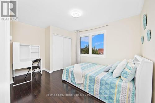 58 Clamerten Road, Whitchurch-Stouffville, ON - Indoor Photo Showing Bedroom