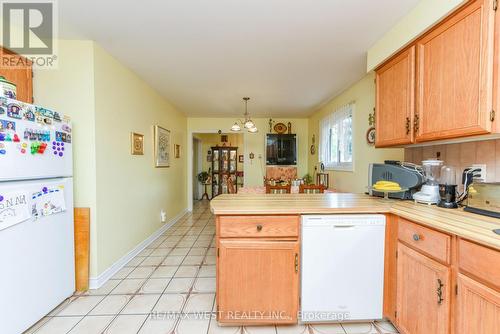 Kitchen # 1 - 181 Misty Meadow Drive, Vaughan, ON - Indoor Photo Showing Kitchen