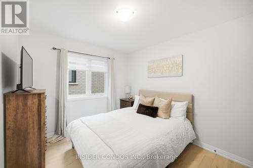 1521 Stovell Crescent, Innisfil, ON - Indoor Photo Showing Bedroom
