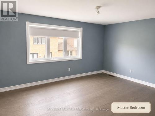 22 Castleview Crescent, Markham, ON - Indoor Photo Showing Other Room