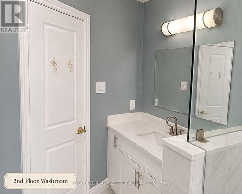 22 Castleview Crescent, Markham, ON - Indoor Photo Showing Bathroom