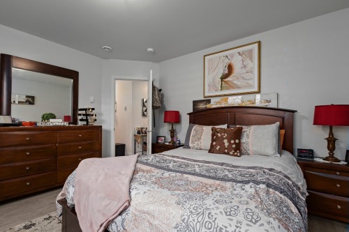 Chambre à coucher principale - 002-848 Rue Valois, Vaudreuil-Dorion, QC - Indoor Photo Showing Bedroom