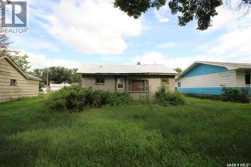 3169 Rutland Avenue, Gull Lake, SK - Outdoor