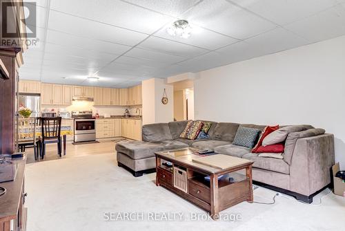 19 Treeline Boulevard, Brampton, ON - Indoor Photo Showing Living Room