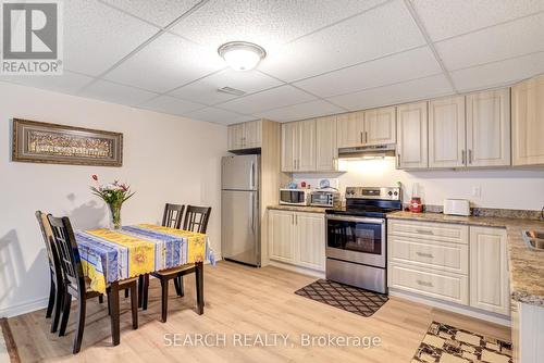 19 Treeline Boulevard, Brampton, ON - Indoor