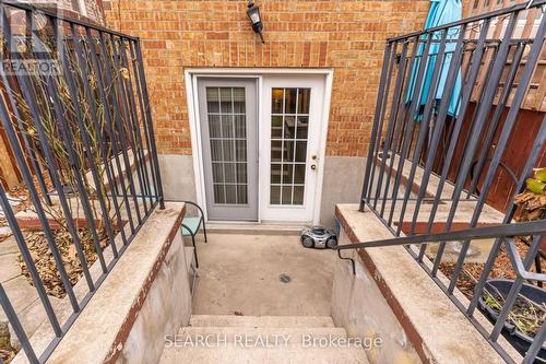 19 Treeline Boulevard, Brampton, ON - Indoor Photo Showing Other Room