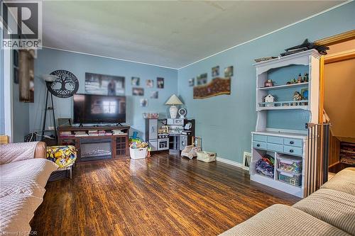 139 Glassco Avenue N, Hamilton, ON - Indoor
