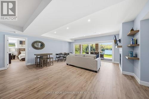 142 Bentley Lake Loop, Faraday, ON - Indoor Photo Showing Other Room