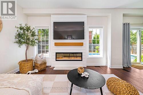 33 Dewsbury Way, Hamilton, ON - Indoor Photo Showing Living Room With Fireplace