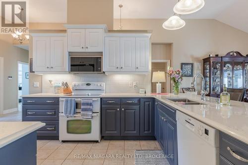 Main Level - Kitchen - 3538 Algonquin Drive, Fort Erie (Ridgeway), ON - Indoor Photo Showing Kitchen With Double Sink