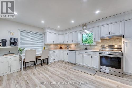 12437 St Thomas Street, Tecumseh, ON - Indoor Photo Showing Kitchen