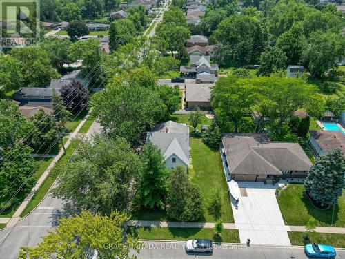 12437 St Thomas Street, Tecumseh, ON - Outdoor