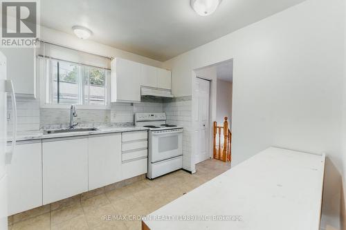 307 Mckenzie Avenue, North Bay (Widdifield), ON - Indoor Photo Showing Kitchen