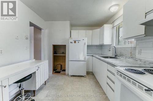 307 Mckenzie Avenue, North Bay (Widdifield), ON - Indoor Photo Showing Kitchen