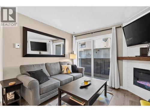 20 Kettle View Road Unit# 206, Big White, BC - Indoor Photo Showing Living Room With Fireplace