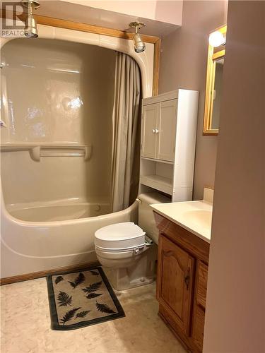 56 Rutland Avenue, Markstay-Warren, ON - Indoor Photo Showing Bathroom