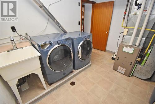 1066 Delwood Court, Sudbury, ON - Indoor Photo Showing Laundry Room
