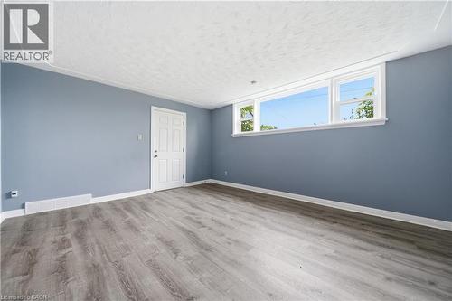 293 Highland Road E Unit# C, Kitchener, ON - Indoor Photo Showing Other Room