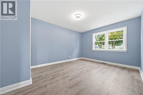 293 Highland Road E Unit# B, Kitchener, ON - Indoor Photo Showing Other Room