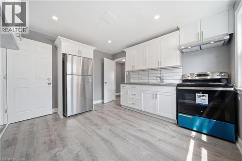 293 Highland Road E Unit# B, Kitchener, ON - Indoor Photo Showing Kitchen With Stainless Steel Kitchen