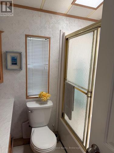 77719 Bluewater Hwy-45 Portside Highway, Central Huron (Goderich), ON - Indoor Photo Showing Bathroom
