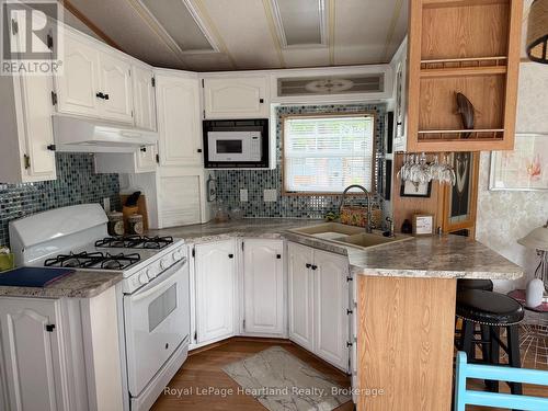 77719 Bluewater Hwy-45 Portside Highway, Central Huron (Goderich), ON - Indoor Photo Showing Kitchen With Double Sink