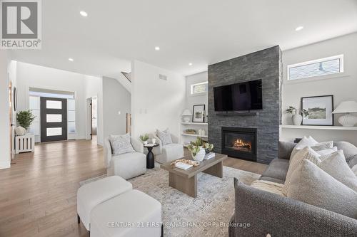 10 Beaty Lane, Zorra (Thamesford), ON - Indoor Photo Showing Living Room With Fireplace