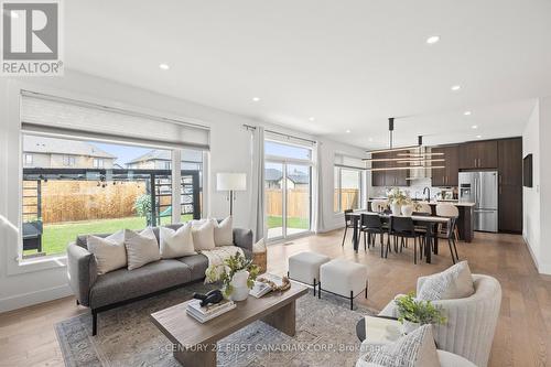 10 Beaty Lane, Zorra (Thamesford), ON - Indoor Photo Showing Living Room