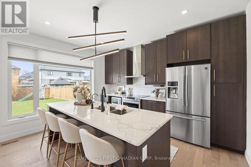 10 Beaty Lane, Zorra (Thamesford), ON - Indoor Photo Showing Kitchen With Upgraded Kitchen