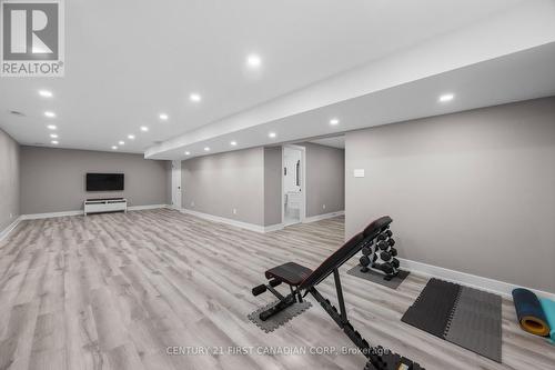 10 Beaty Lane, Zorra (Thamesford), ON - Indoor