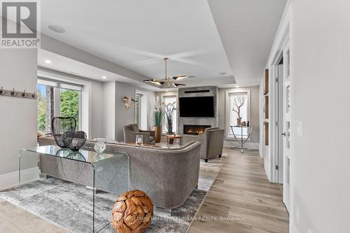 61 Ria Court, King, ON - Indoor With Fireplace