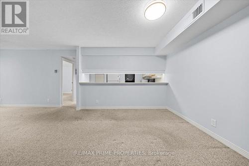105 - 205 Somerset Street W, Ottawa, ON - Indoor Photo Showing Other Room