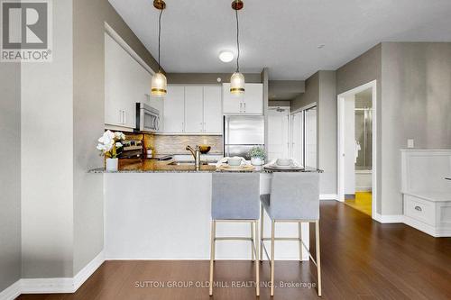 707 - 3563 Lake Shore Boulevard W, Toronto, ON - Indoor Photo Showing Kitchen