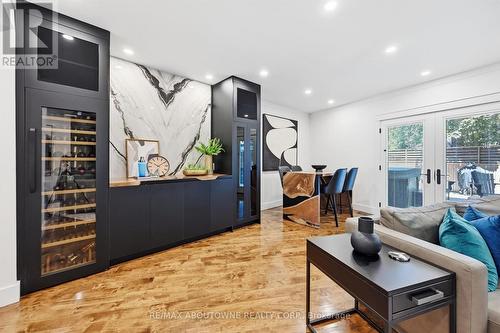 25 Southwind Terrace, Oakville, ON - Indoor