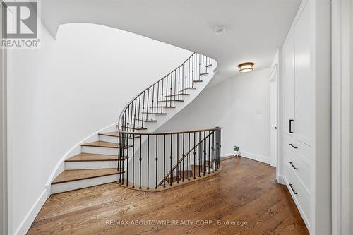 25 Southwind Terrace, Oakville, ON - Indoor Photo Showing Other Room