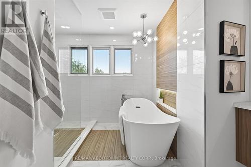 25 Southwind Terrace, Oakville, ON - Indoor Photo Showing Bathroom