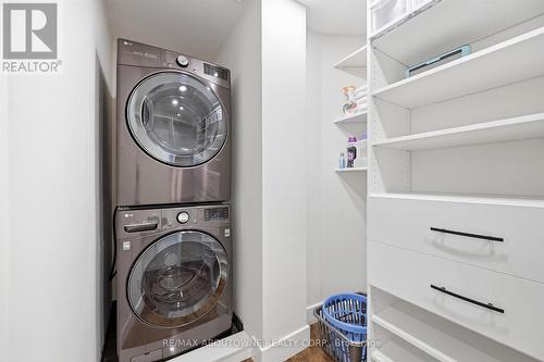 25 Southwind Terrace, Oakville, ON - Indoor Photo Showing Laundry Room