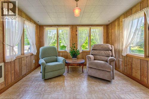 7316 Wellington Rd 30, Guelph, ON - Indoor Photo Showing Living Room