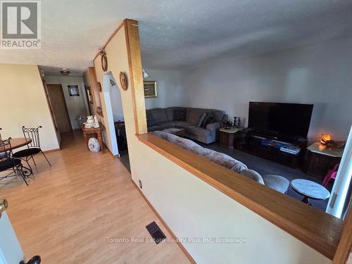 83 Laurier Road, Elliot Lake, ON - Indoor