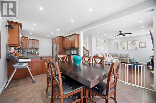 79 Garinger Crescent, Hamilton, ON - Indoor Photo Showing Dining Room