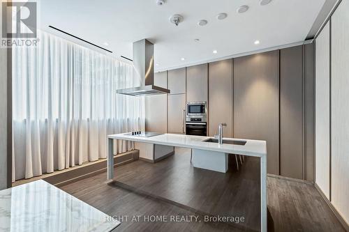 3110 - 115 Blue Jays Way, Toronto, ON - Indoor Photo Showing Kitchen